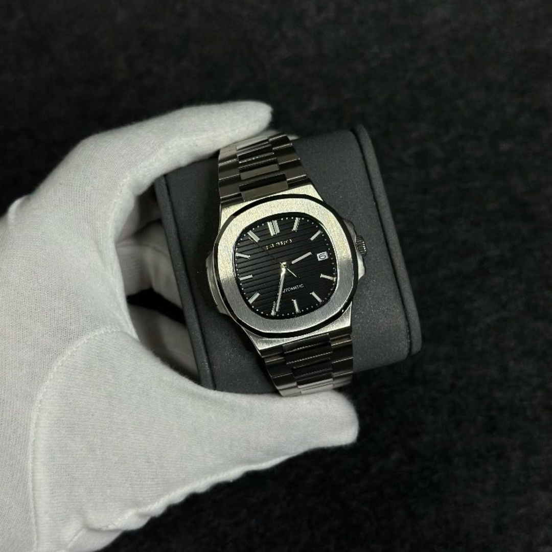 SEIKONAUTILUS NAVY MEN'S MOD WATCH