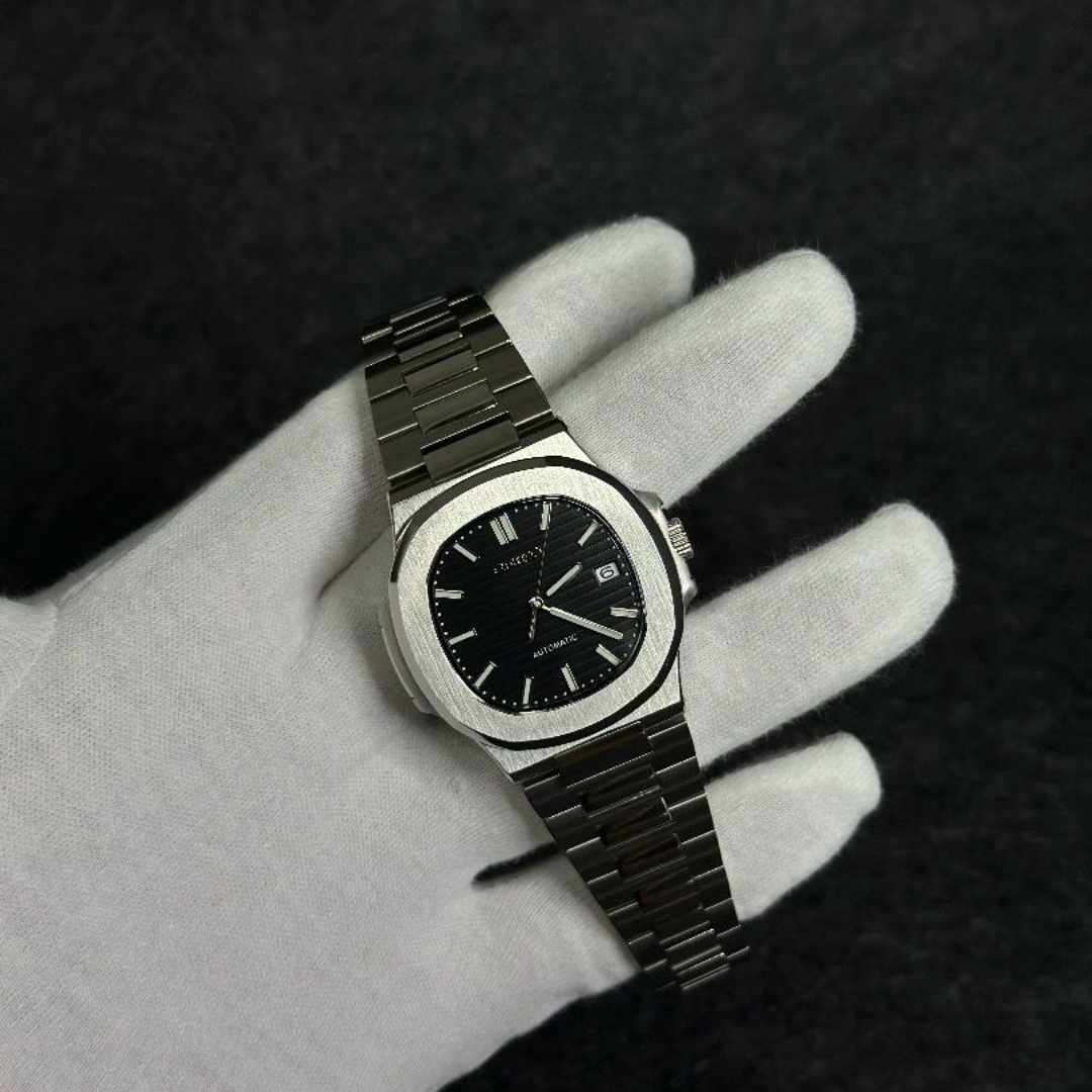 SEIKONAUTILUS EMERALD MEN'S MOD WATCH