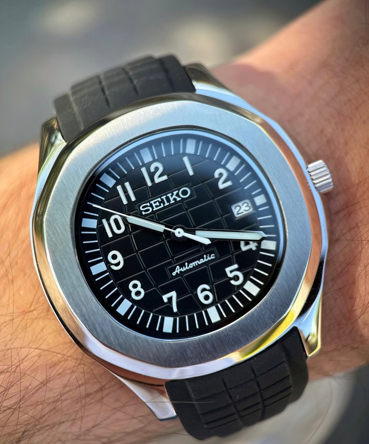 SEIKONAUT CLASSIC BLACK MEN'S MOD WATCH