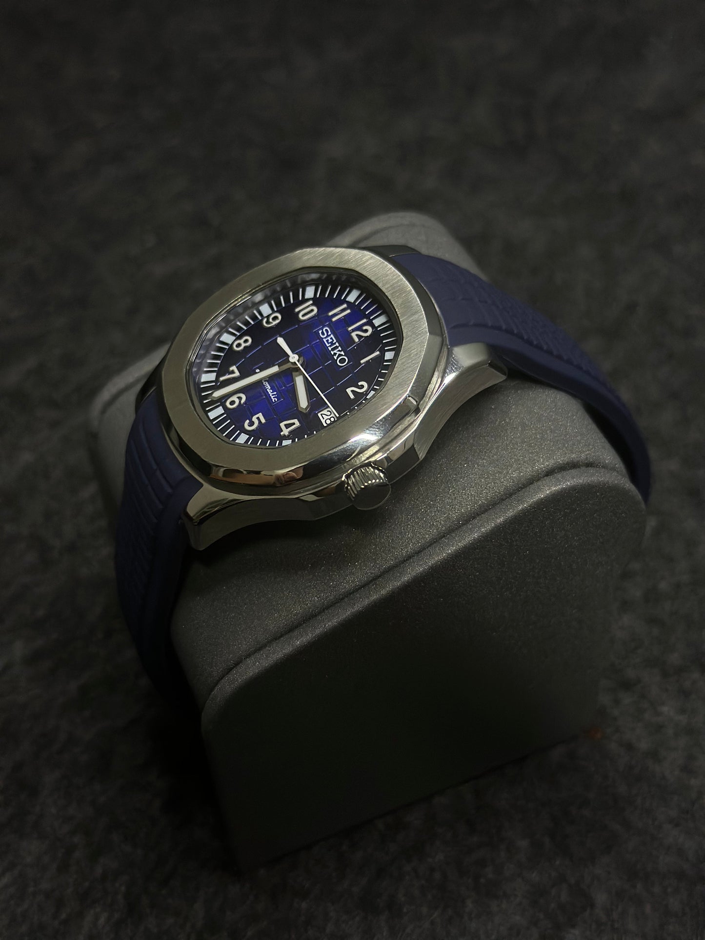 SEIKONAUT NAVY MEN'S MOD WATCH